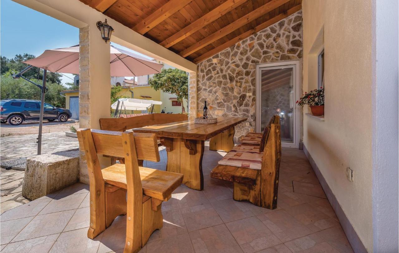 Lovely Home In Sibenik-Brodarica With Kitchen Donje Polje ภายนอก รูปภาพ