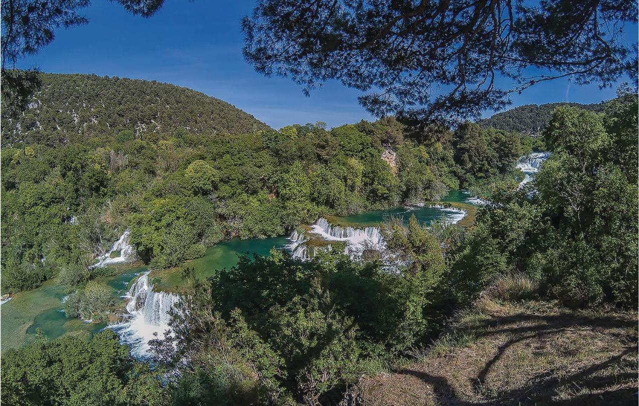 Lovely Home In Sibenik-Brodarica With Kitchen Donje Polje ภายนอก รูปภาพ
